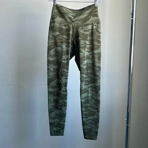 Colorfulkoala Camo Leggings | Camo Print Leggings | Camo | Green Leggings